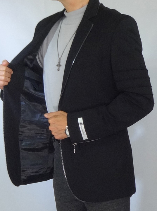 GT black sport jacket with zippers