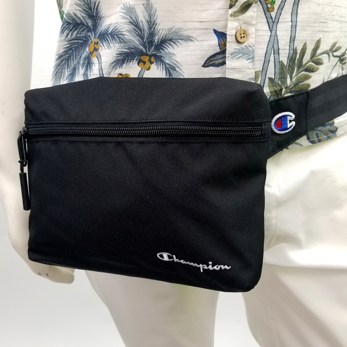 Nageslacht de wind is sterk Christchurch Champion Black Passport Waist Bag in CA, NY - Moda Italy Fashion
